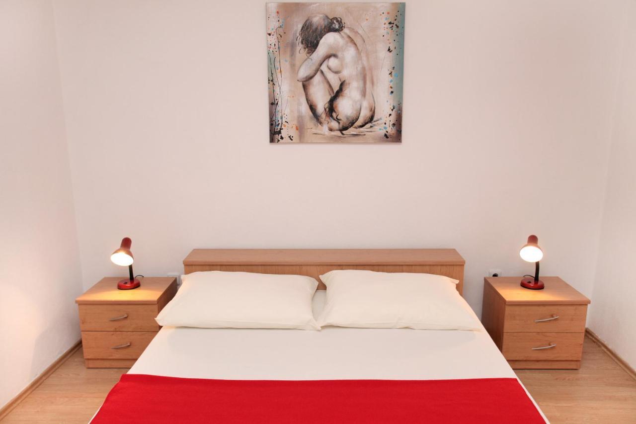 Apartments Vaska Trogir Exterior photo